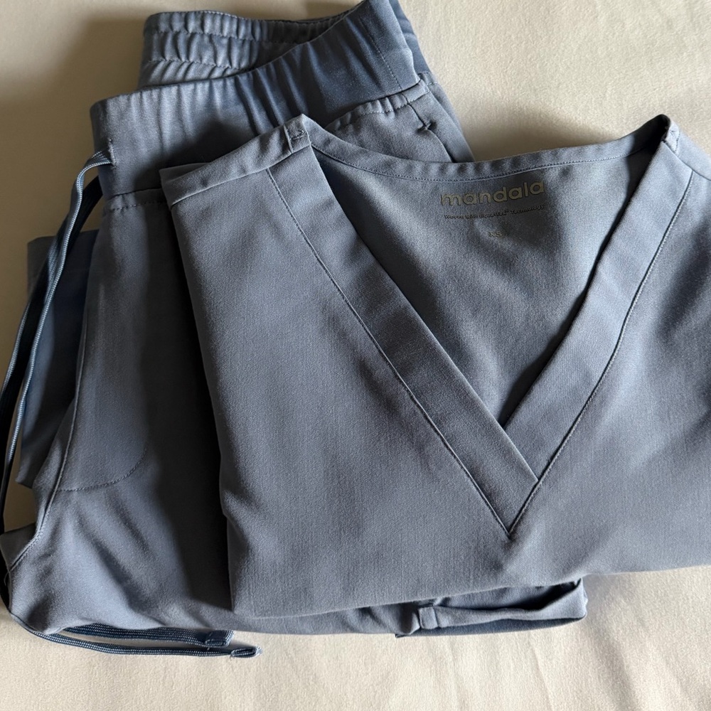 Mandala Scrub Set - Light Blue